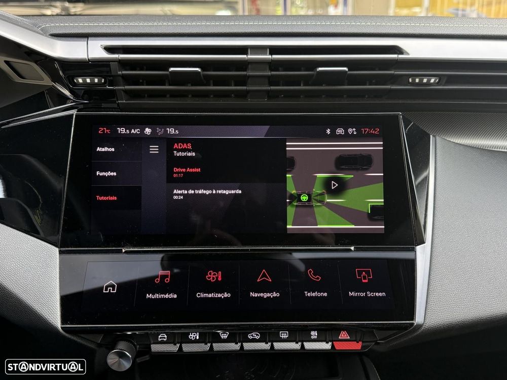 Peugeot 308 1.2 PureTech GT EAT8 - 37