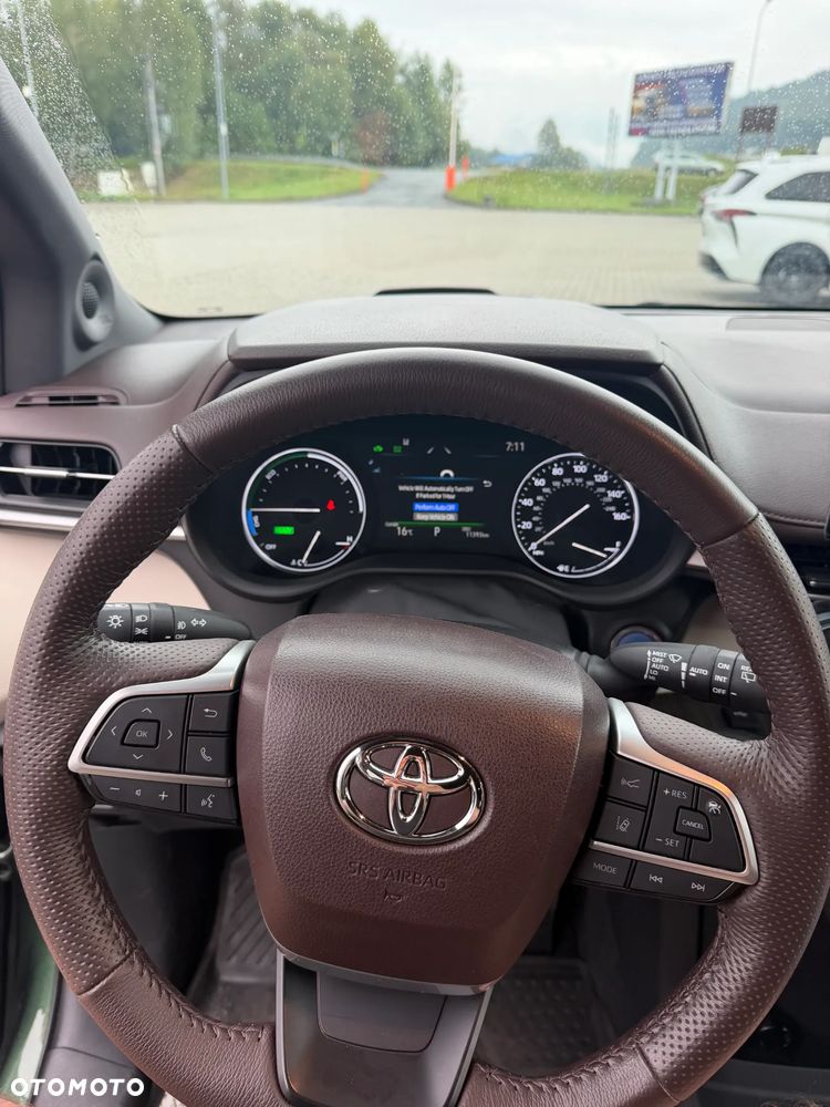 Toyota Sienna - 10