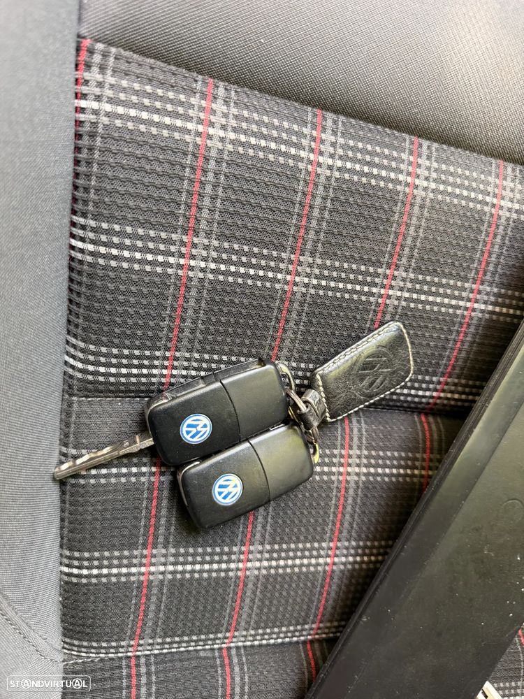 VW Golf 2.0 GTi - 23