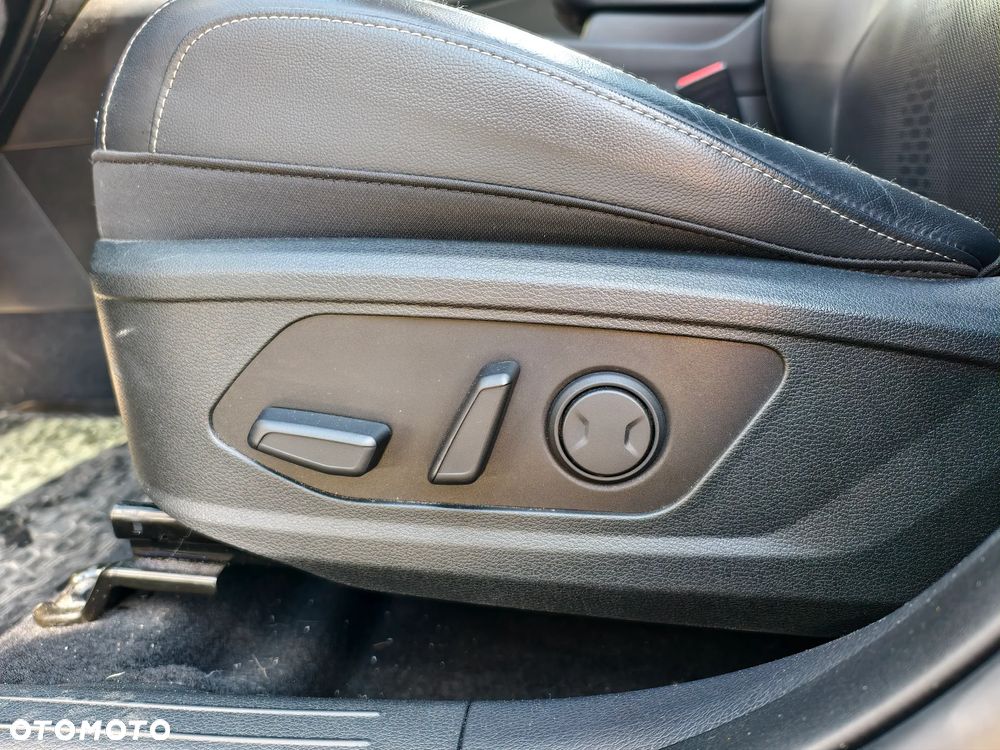 Kia Sportage 1.6 T-GDI HEV Business Line 4WD - 11