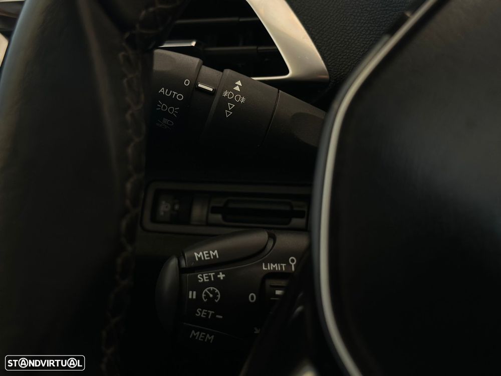 Peugeot 3008 1.5 BlueHDi Active - 28