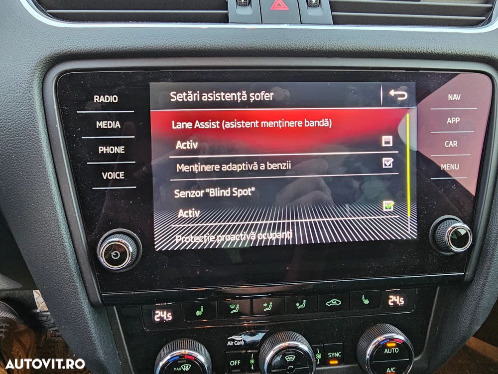 Skoda Octavia 2.0 TDI 4X4 DSG Style - 19