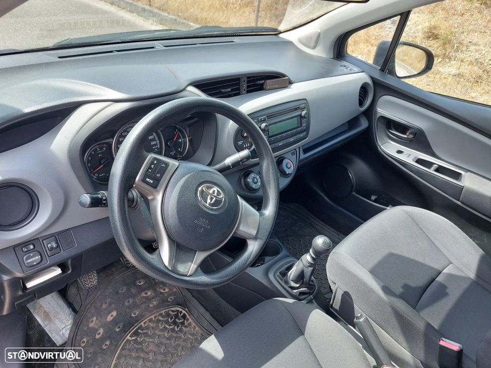 Toyota Yaris 1.4 D-4D ACtive+AC - 6