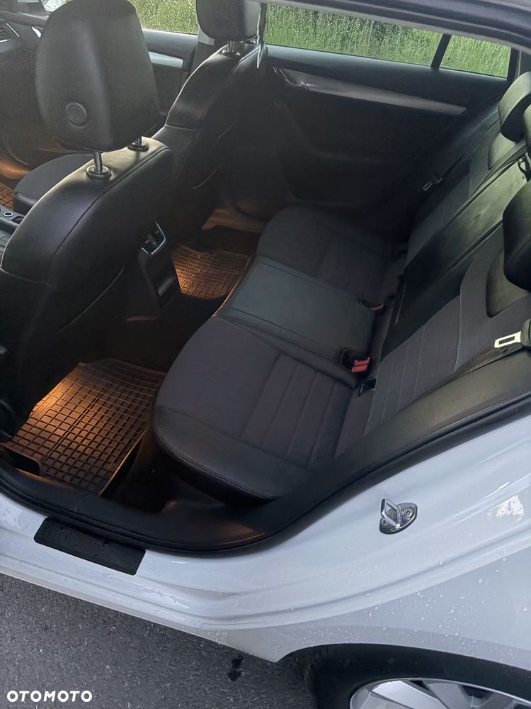 Skoda Octavia - 8