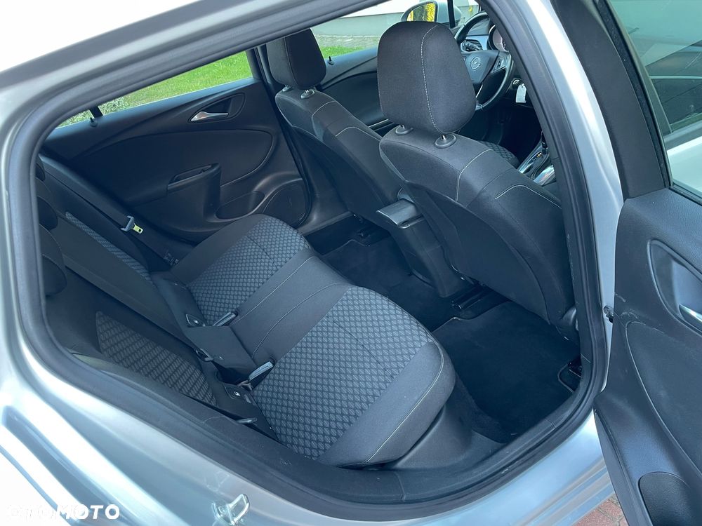 Opel Astra 1.4 T S&S - 11