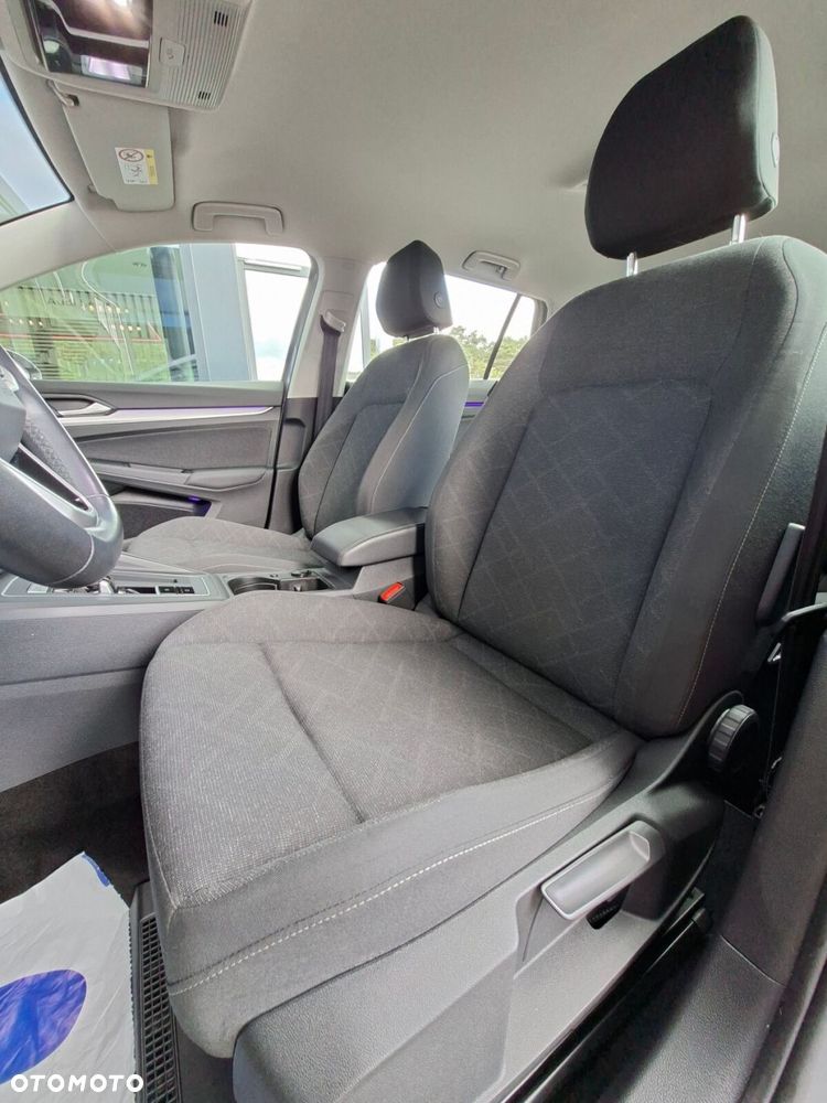 Volkswagen Golf - 11