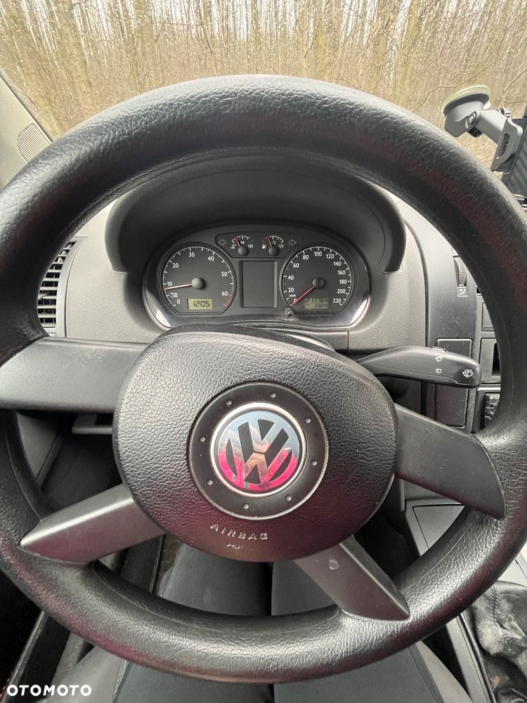 Volkswagen Polo - 1