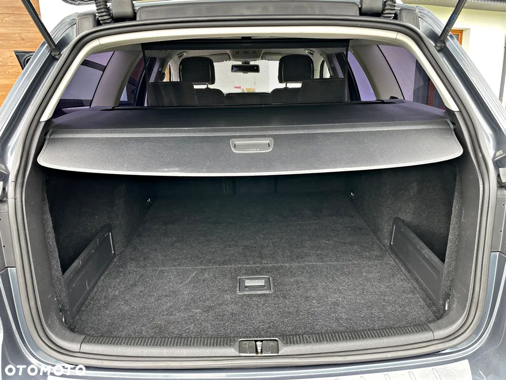 Volkswagen Passat Alltrack 2.0 TDI BlueMotion Technology - 32
