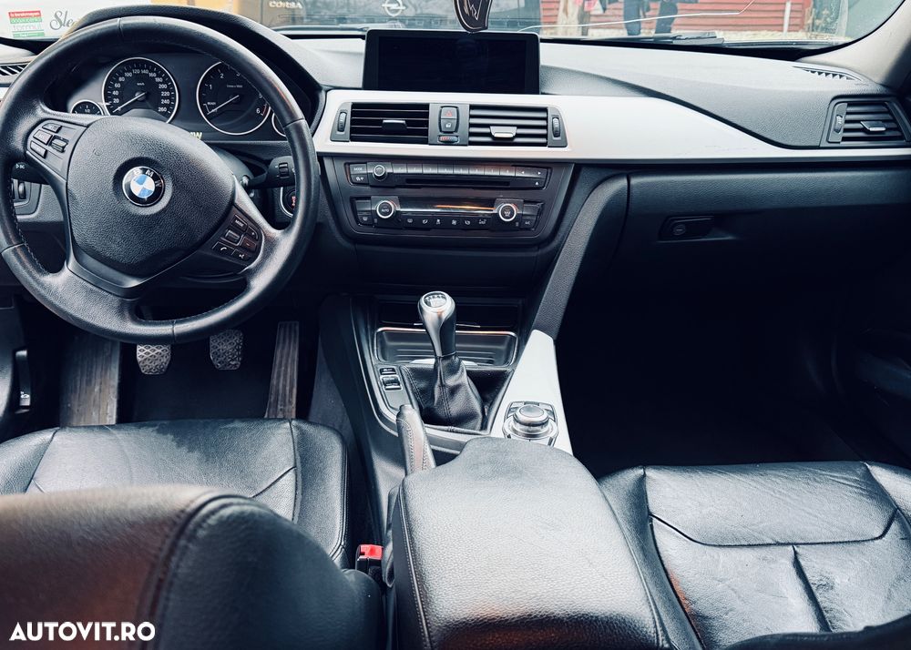 BMW Seria 3 320d EfficientDynamics Edition - 10