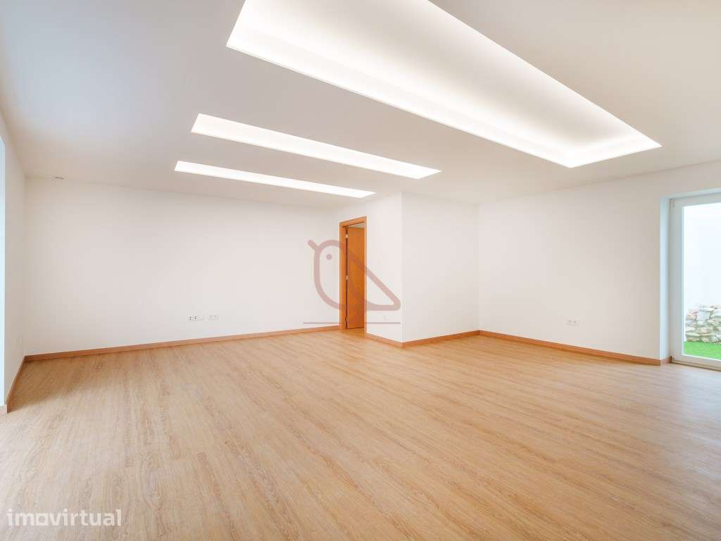 Moradia T2+1 Totalmente Remodelada em Alburitel, Ourém - Grande imagem: 2/29