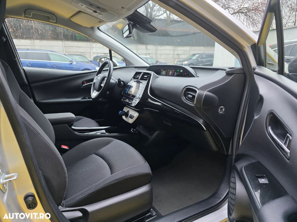 Toyota Prius (Hybrid) Luna - 11