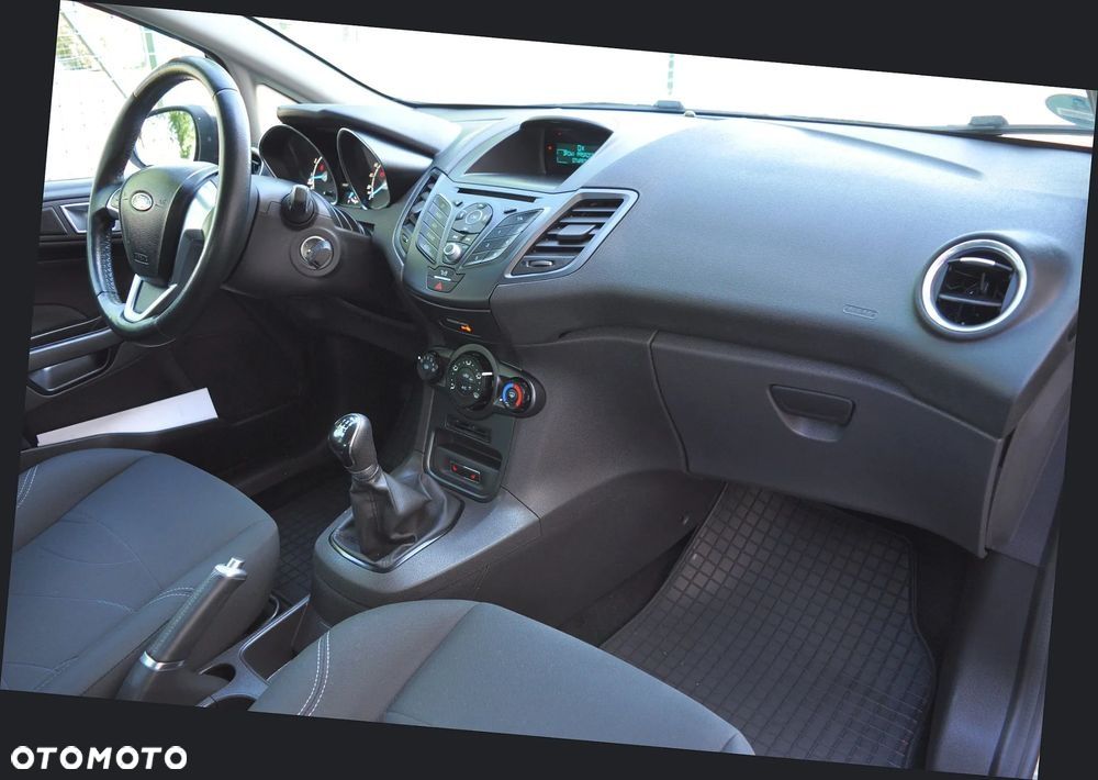 Ford Fiesta 1.25 Ambiente EU5 - 22