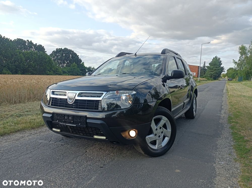 Dacia Duster 1.6 16V 4x4 Laureate - 1