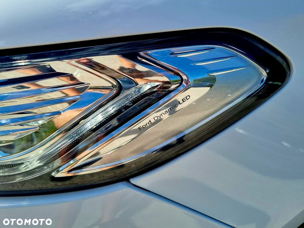 Ford Mondeo 2.0 EcoBoost Titanium - 9