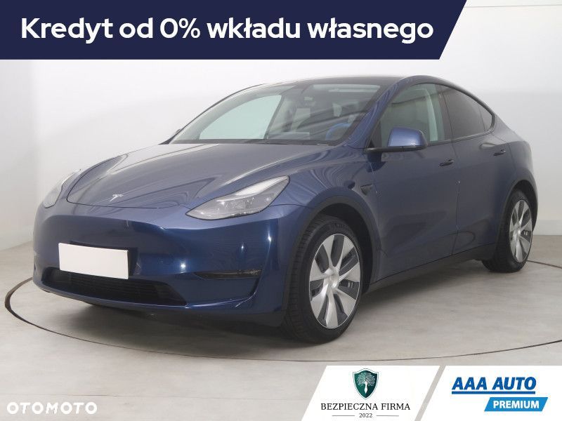 Tesla Model Y - 3