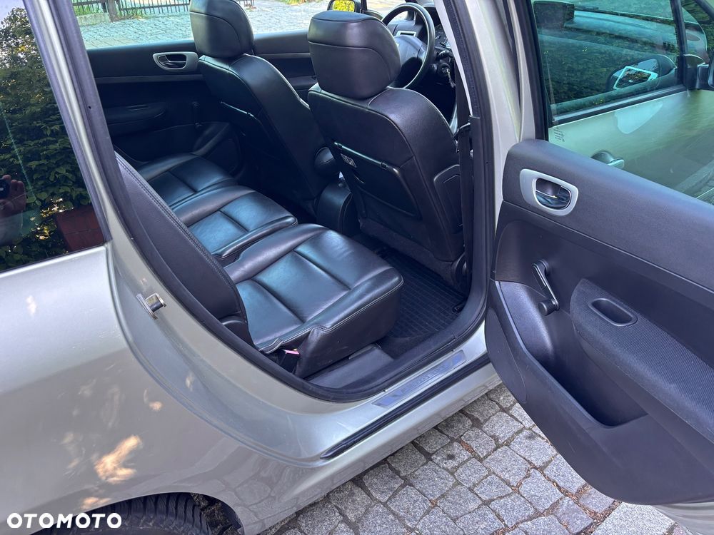 Peugeot 307 2.0 - 12
