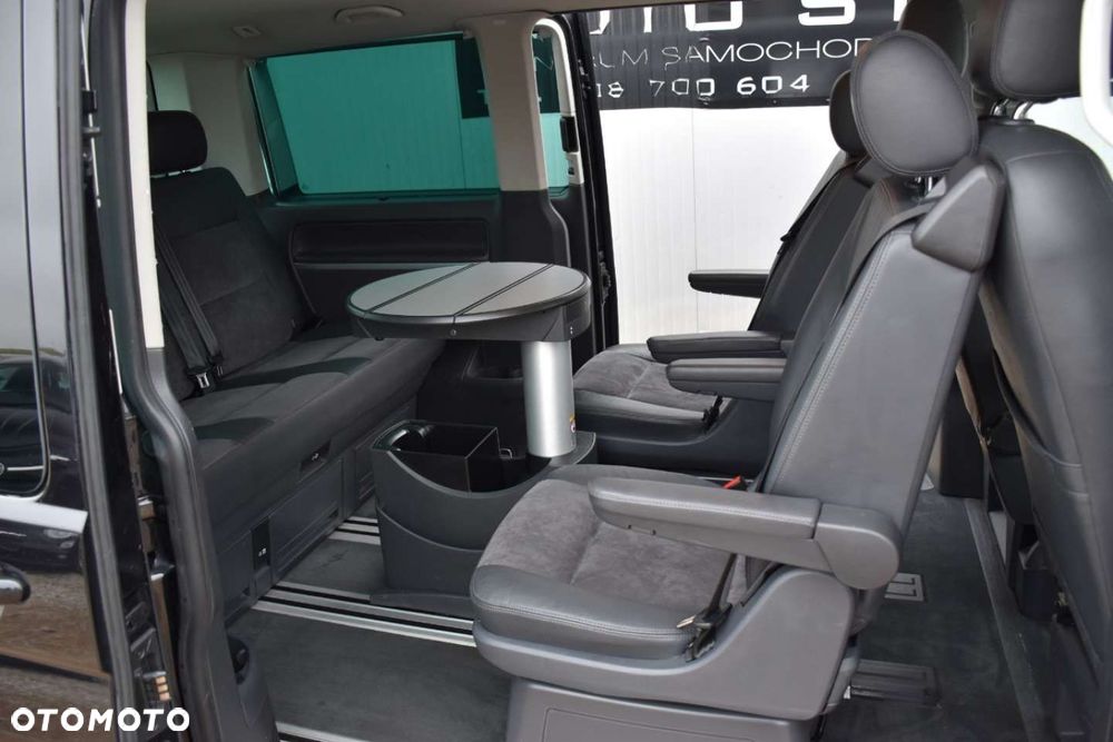 Volkswagen Multivan - 9