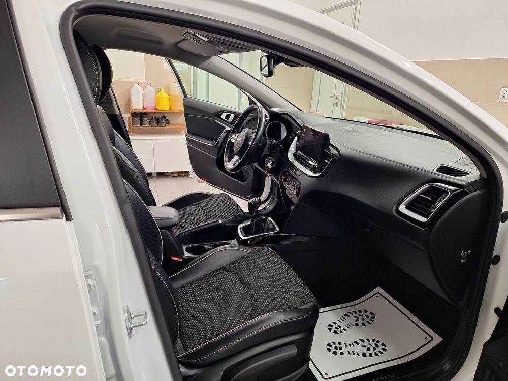 Kia XCeed 1.4 T-GDI OPF JBL SOUND EDITION - 28