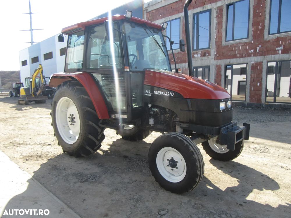 New Holland L65 - 4