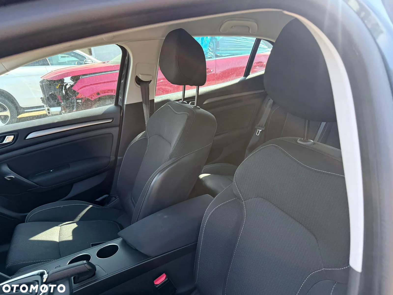Renault Megane 1.5 Blue dCi Equilibre EDC - 6