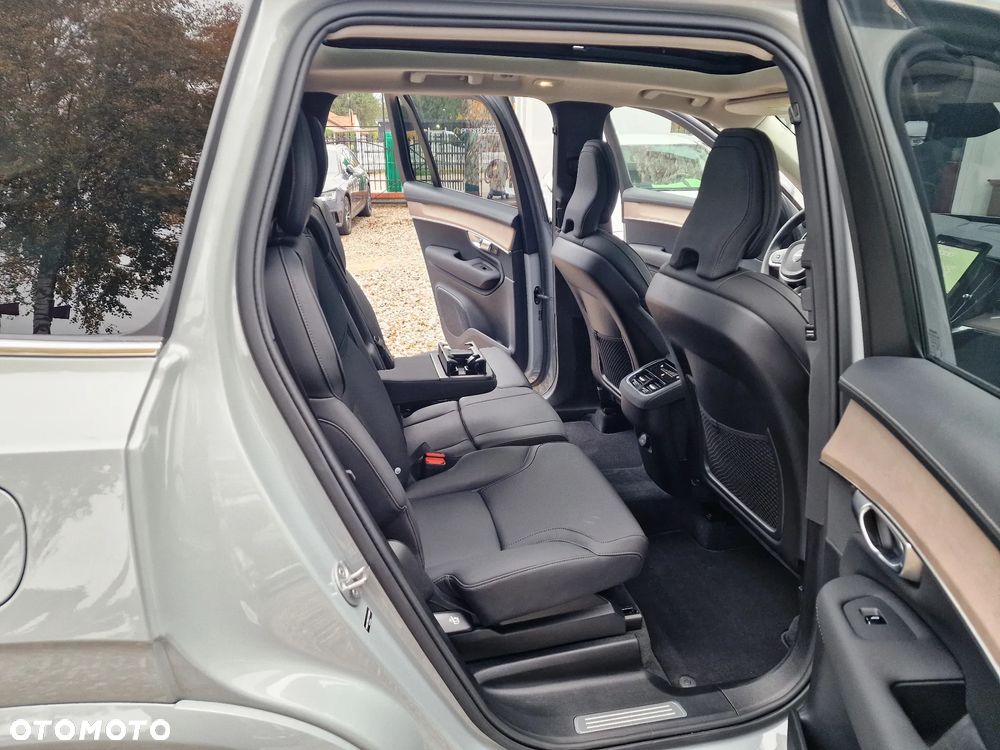 Volvo XC 90 - 16