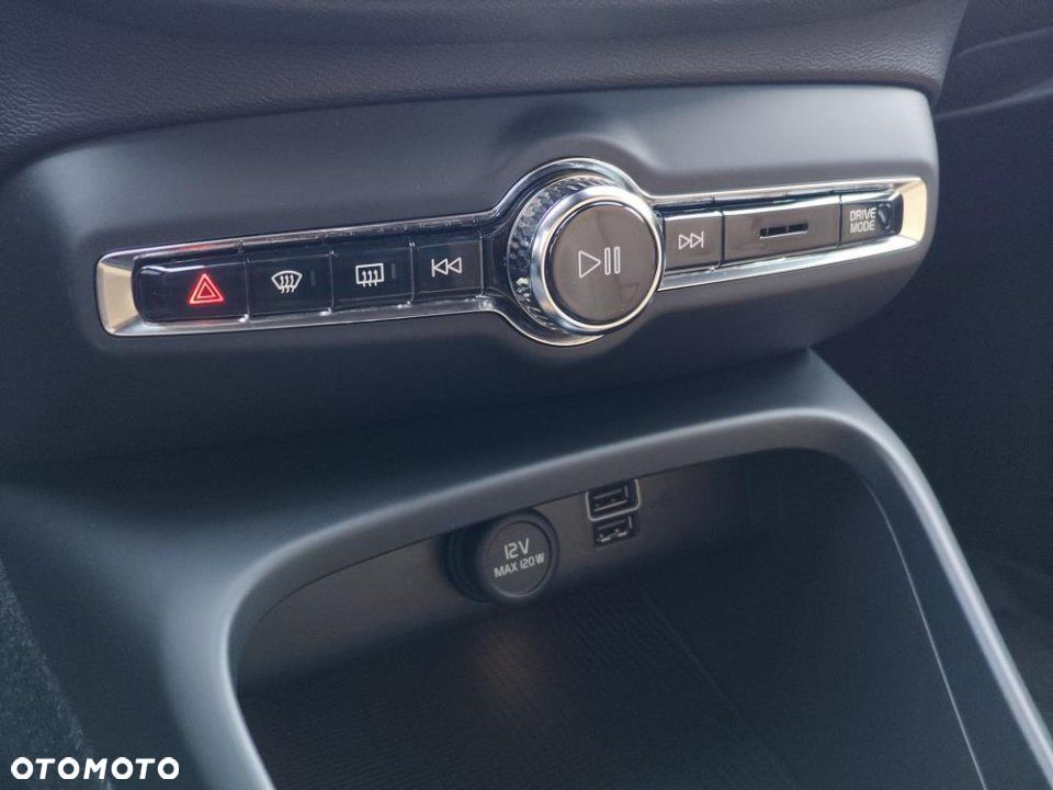Volvo XC 40 - 36