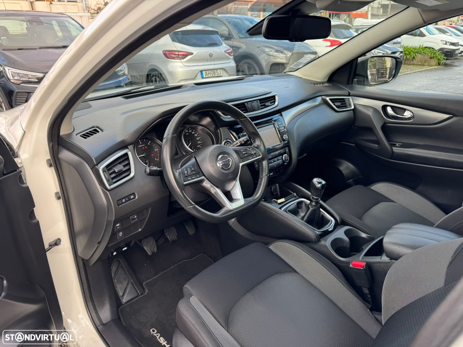 Nissan Qashqai 1.5 dCi N-Connecta J18 - 7