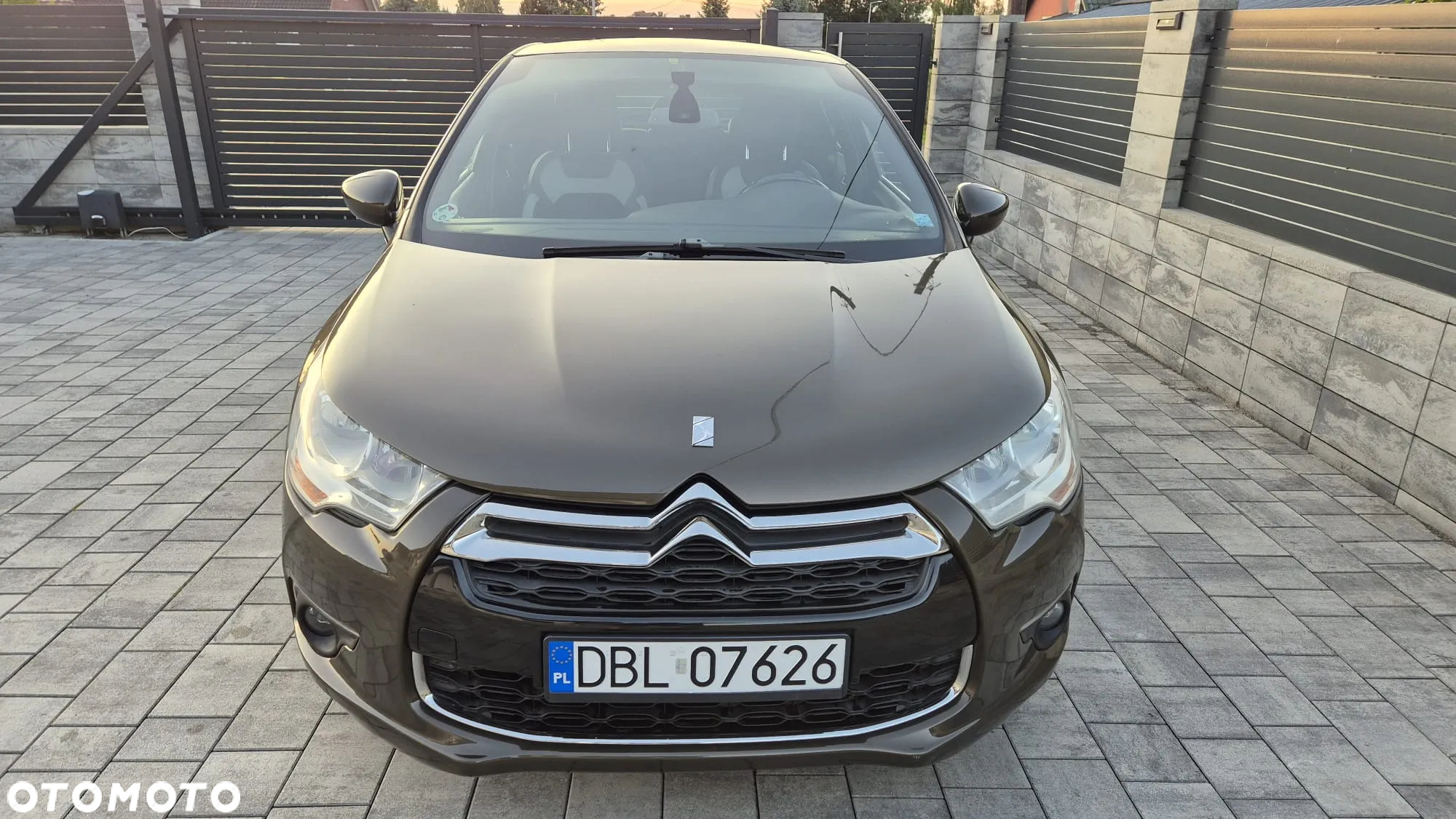 Citroën DS4 HDi 110 SoChic - 2