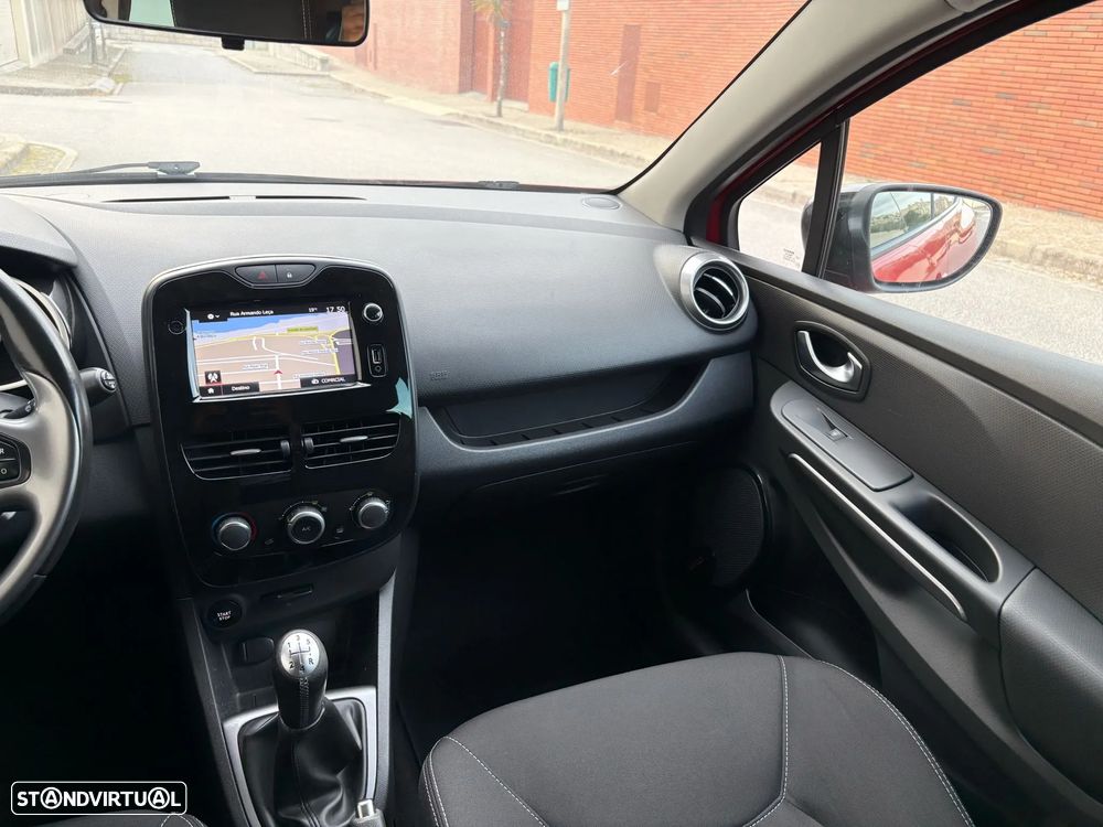 Renault Clio 0.9 TCe Limited Edition - 19