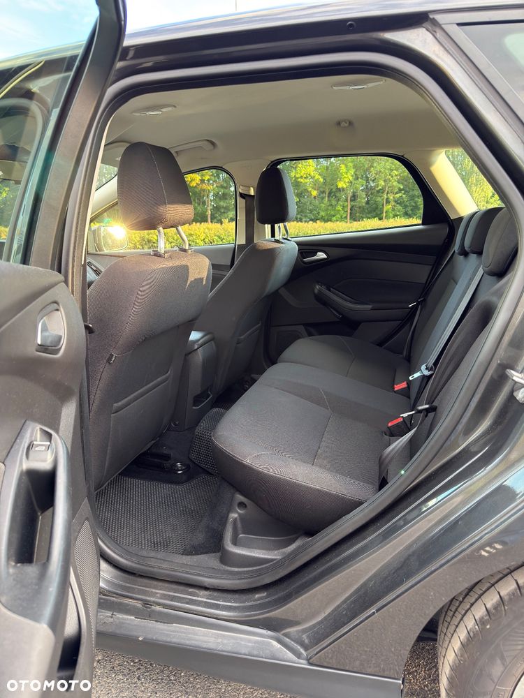 Ford Focus 1.5 EcoBoost Active - 14