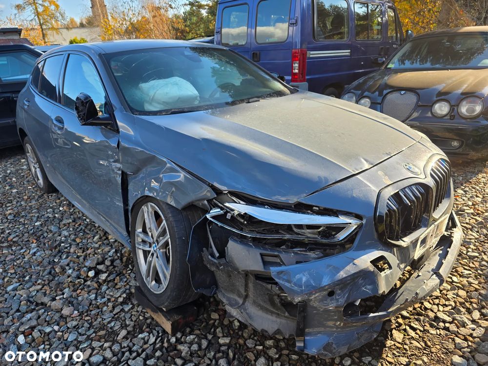BMW Seria 1 118i M Sport - 1