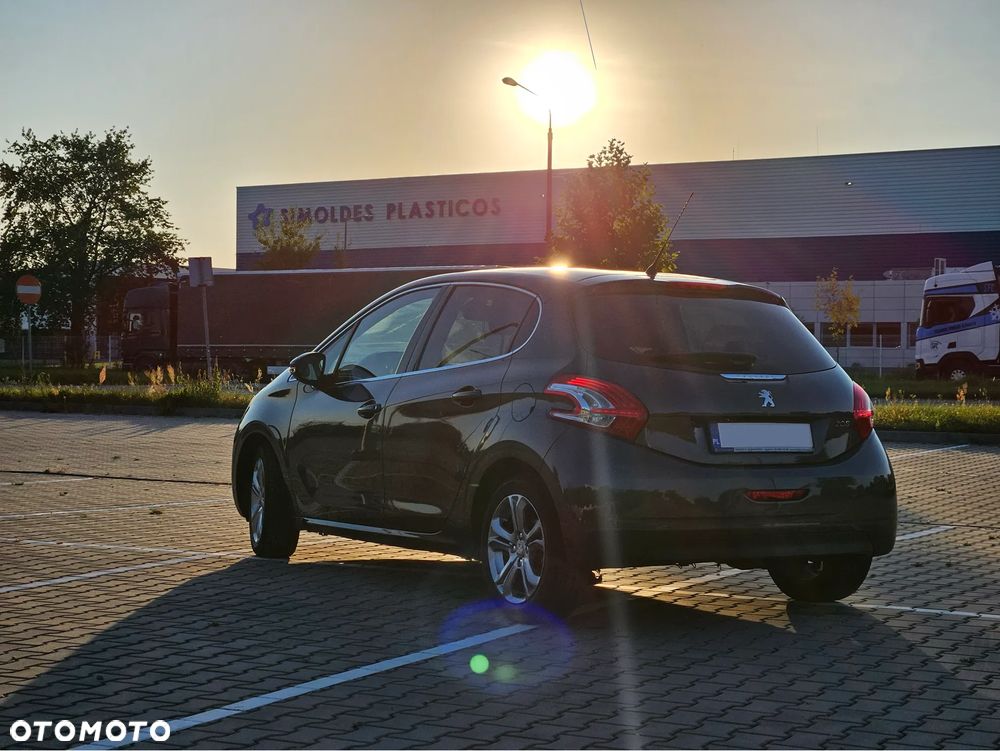 Peugeot 208 1.6 VTi Allure - 10