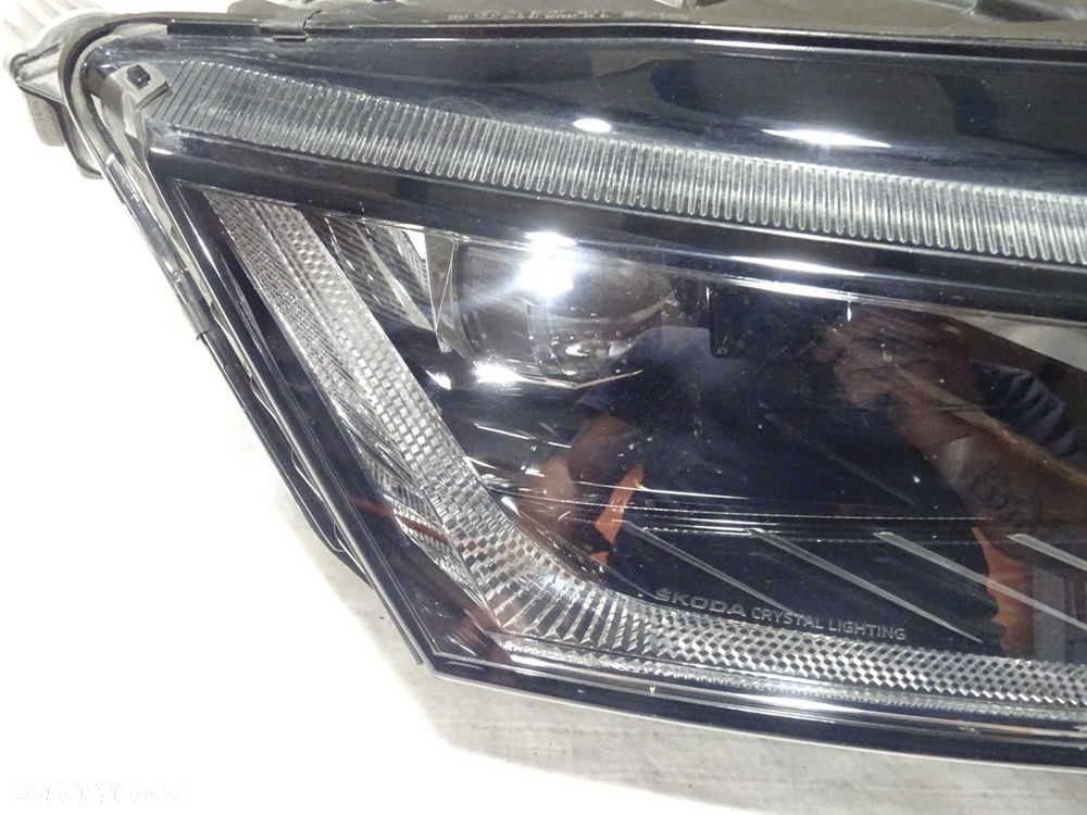 lampa przód przednia prawa skoda octavia iv 4 full led 5e4,941016a - 4