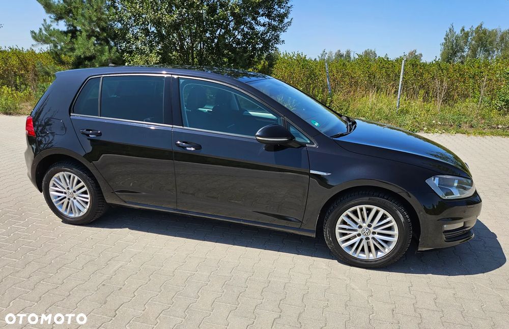 Volkswagen Golf 1.2 TSI BMT Comfortline - 1
