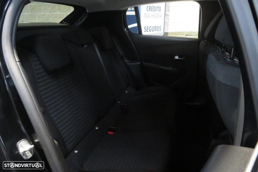 Peugeot 208 1.2 PureTech Active Pack - 21
