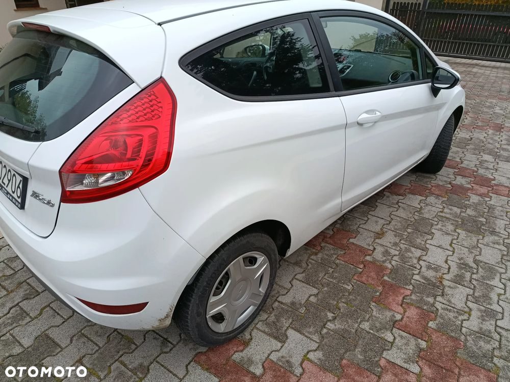 Ford Fiesta 1.25 Ambiente - 6