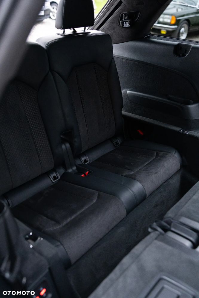 Audi SQ7 - 26