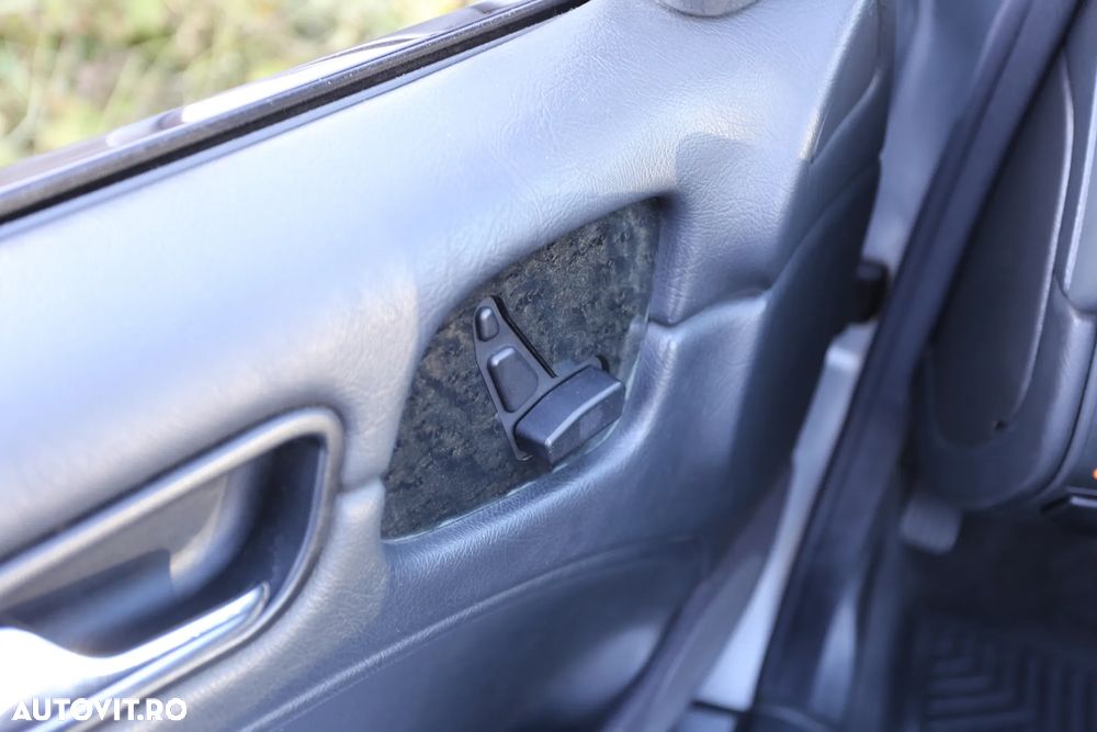 Mercedes-Benz CLK ver-cabrio-200-kompressor-automatik-avantgarde - 9