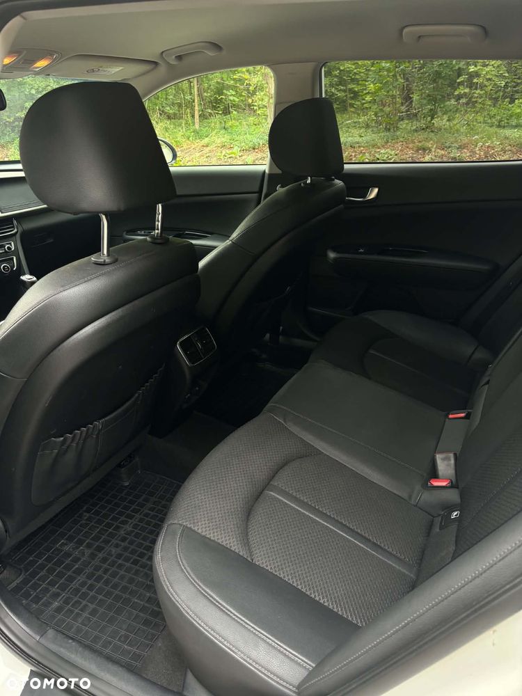 Kia Optima 1.7 CRDI L - 12