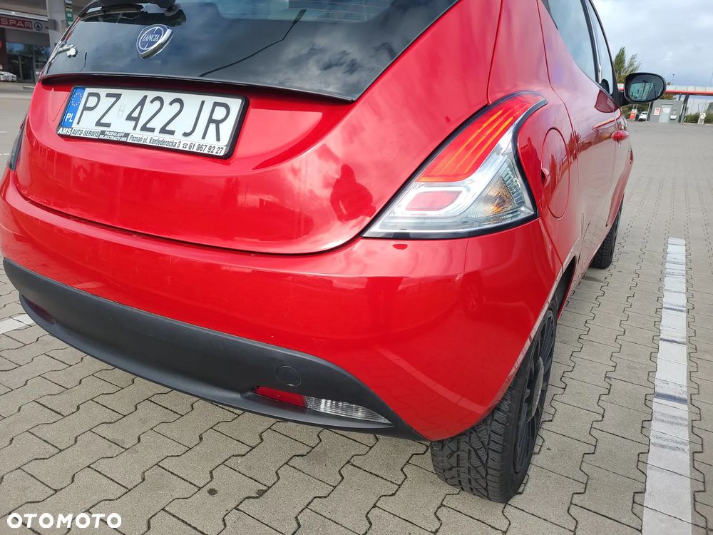 Lancia Ypsilon 1.2 8V Elefantino S&S - 6