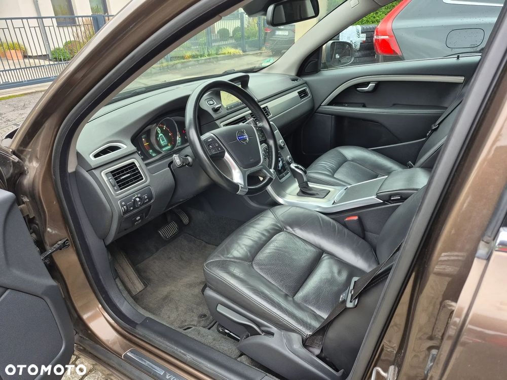 Volvo V70 D4 Geartronic Momentum - 24