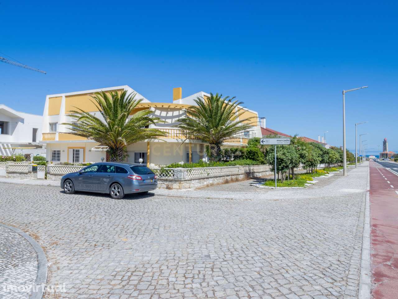 Moradia com utilização de Habitação e Serviços - Grande imagem: 4/21