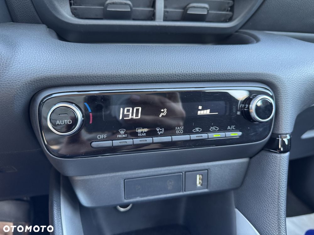 Toyota Yaris - 19