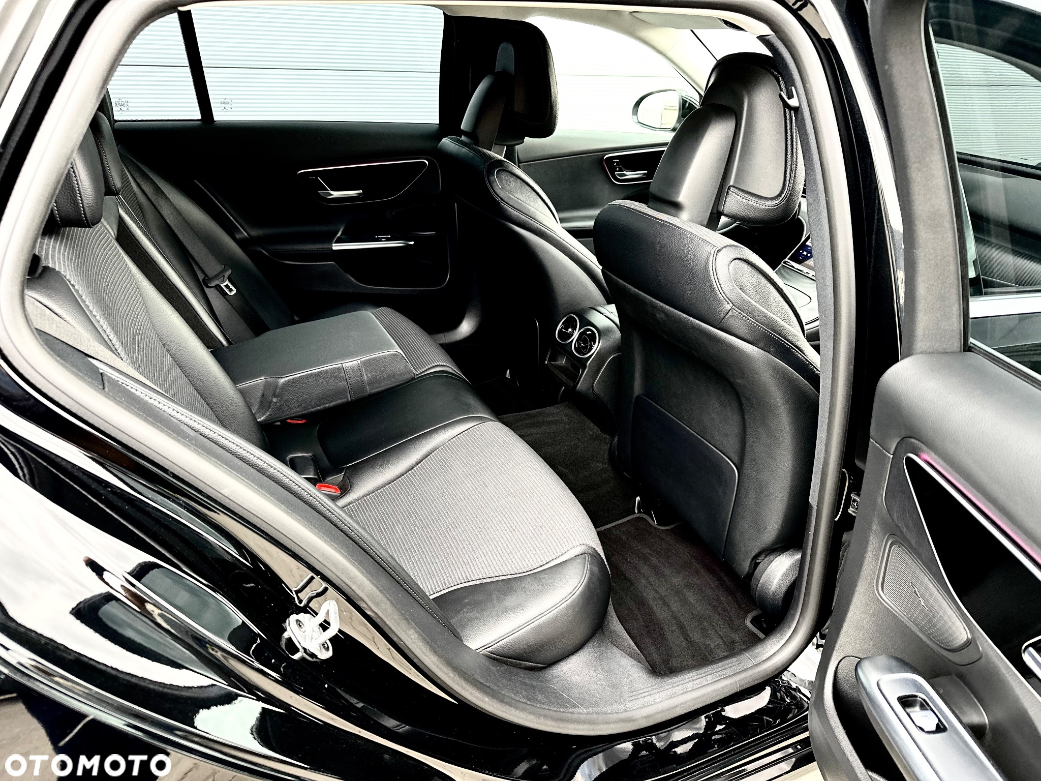 Mercedes-Benz Klasa C 220 d T 9G-TRONIC Avantgarde - 30