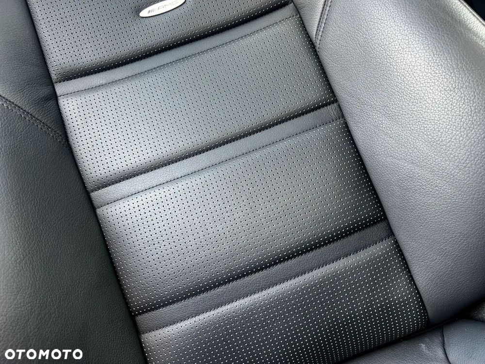 Mercedes-Benz Klasa E 63 AMG - 24