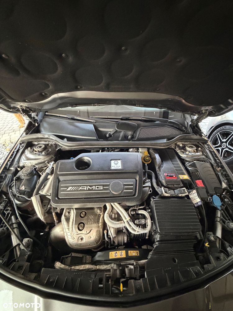 Mercedes-Benz CLA 45 AMG 4-Matic - 3