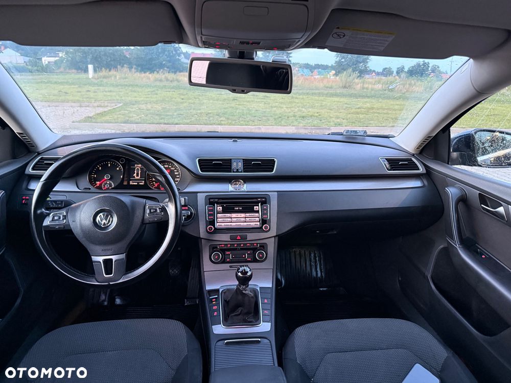 Volkswagen Passat 2.0 TDI Comfortline Optimum - 11