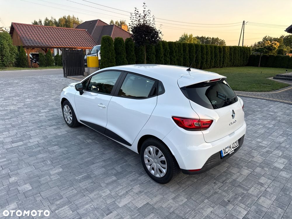 Renault Clio 1.2 16V 75 Dynamique - 13