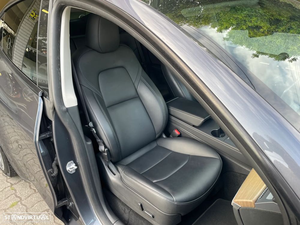 Tesla Model Y RWD - 23