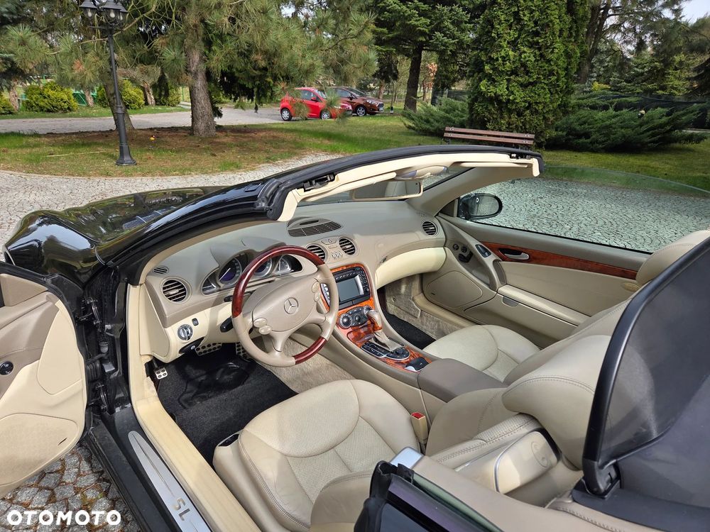 Mercedes-Benz SL - 15